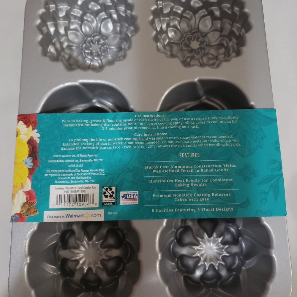 The Pioneer Women Cakelet Pan - Picture 2 of 2